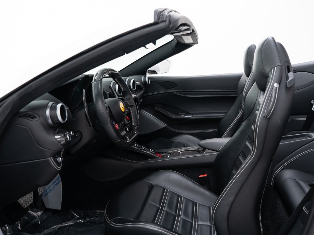 Used 2022 Ferrari Portofino M RWD image 23