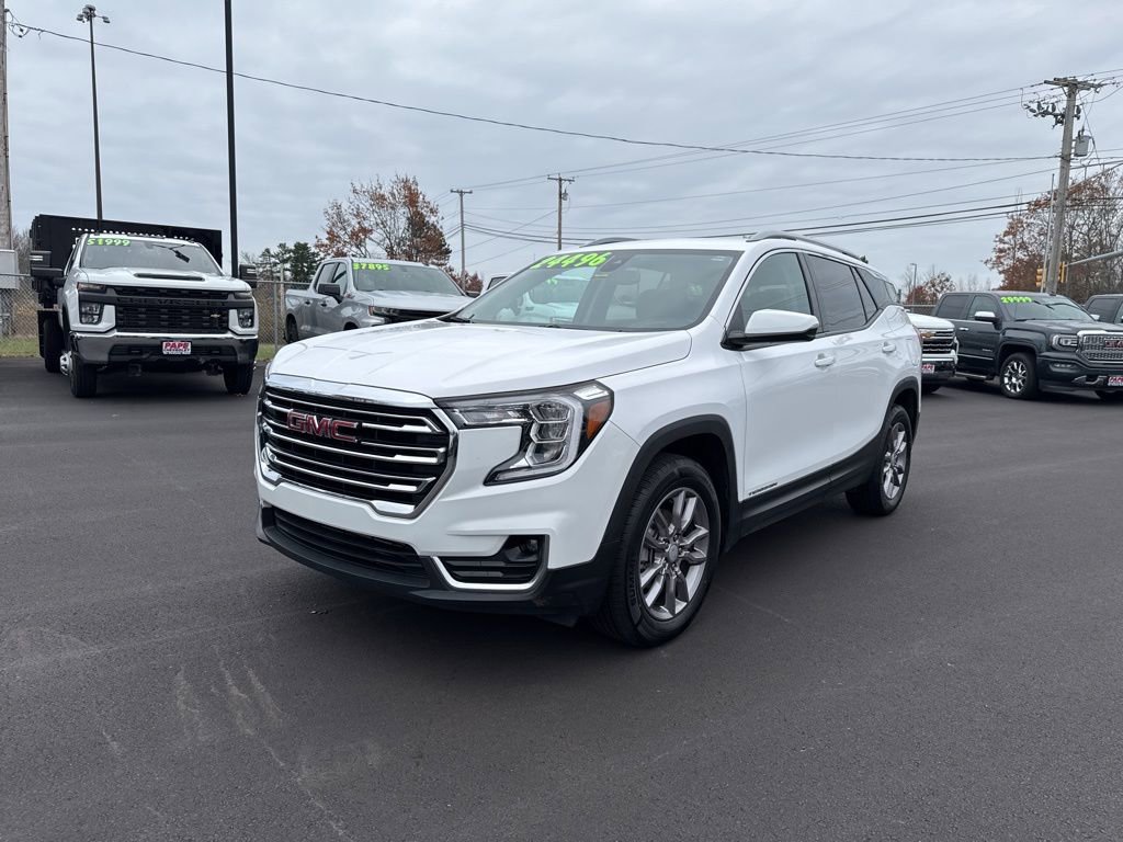 Used 2024 GMC Terrain SLT image 9