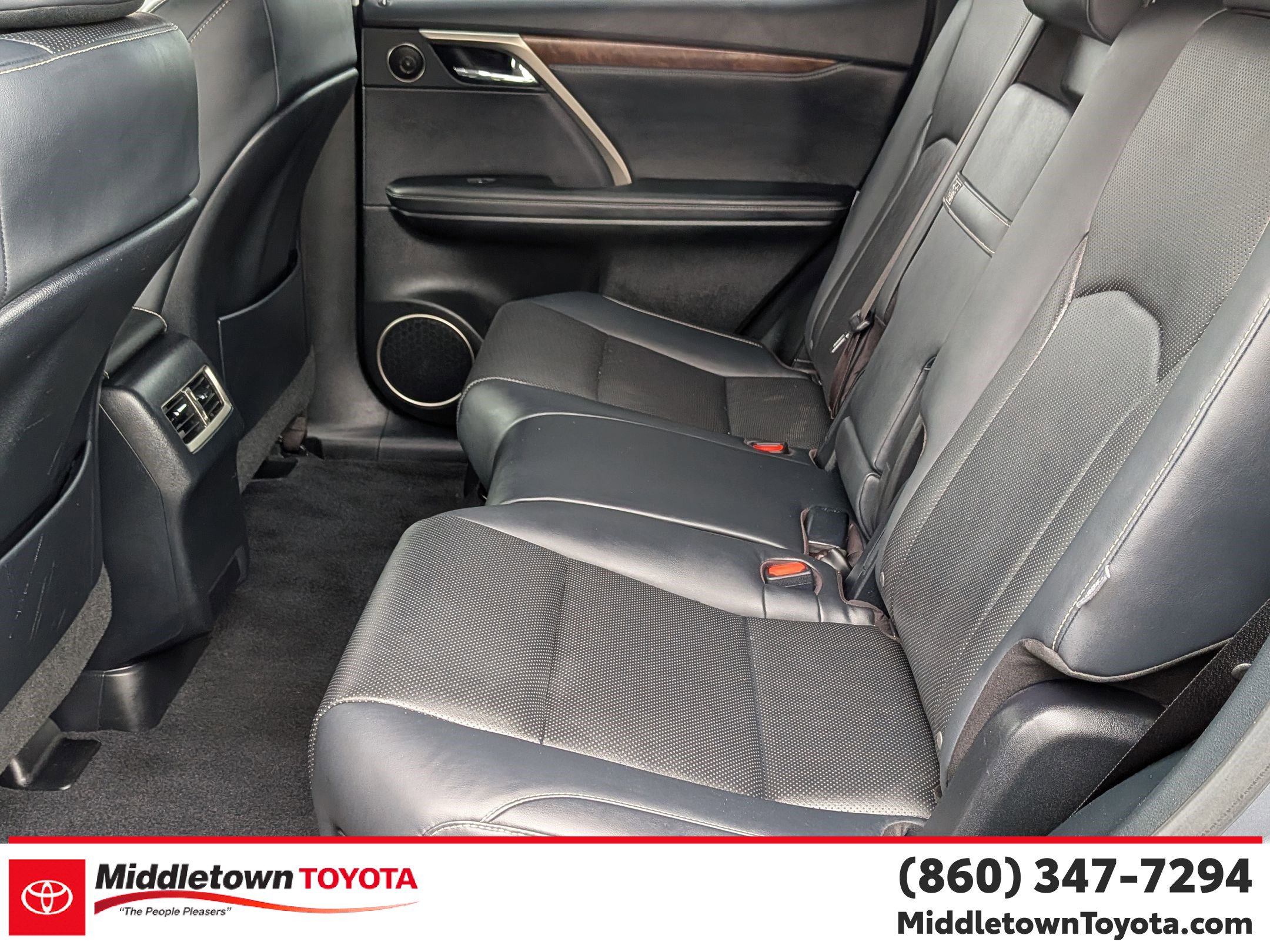 Used 2021 Lexus RX 350L Premium w/ Premium Package AWD/4WD image 36