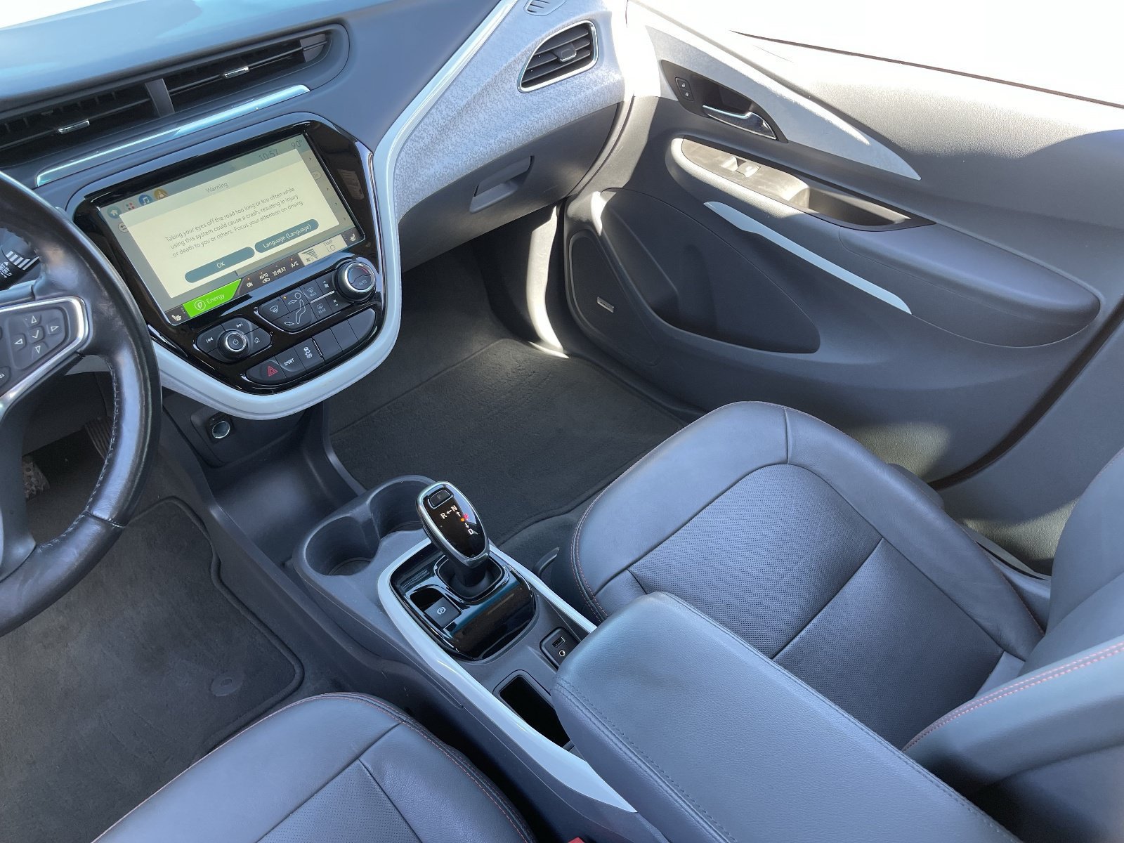 Certified 2020 Chevrolet Bolt Premier w/ Infotainment Package FWD image 17