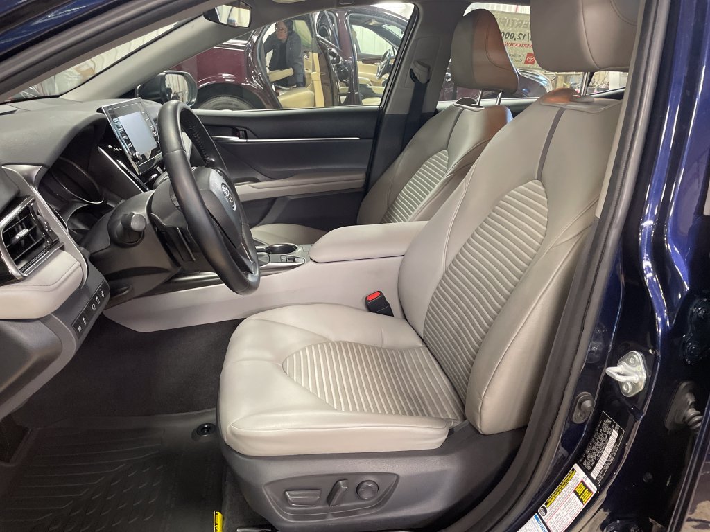 Used 2021 Toyota Camry SE w/ Cold Weather Package AWD/4WD image 12