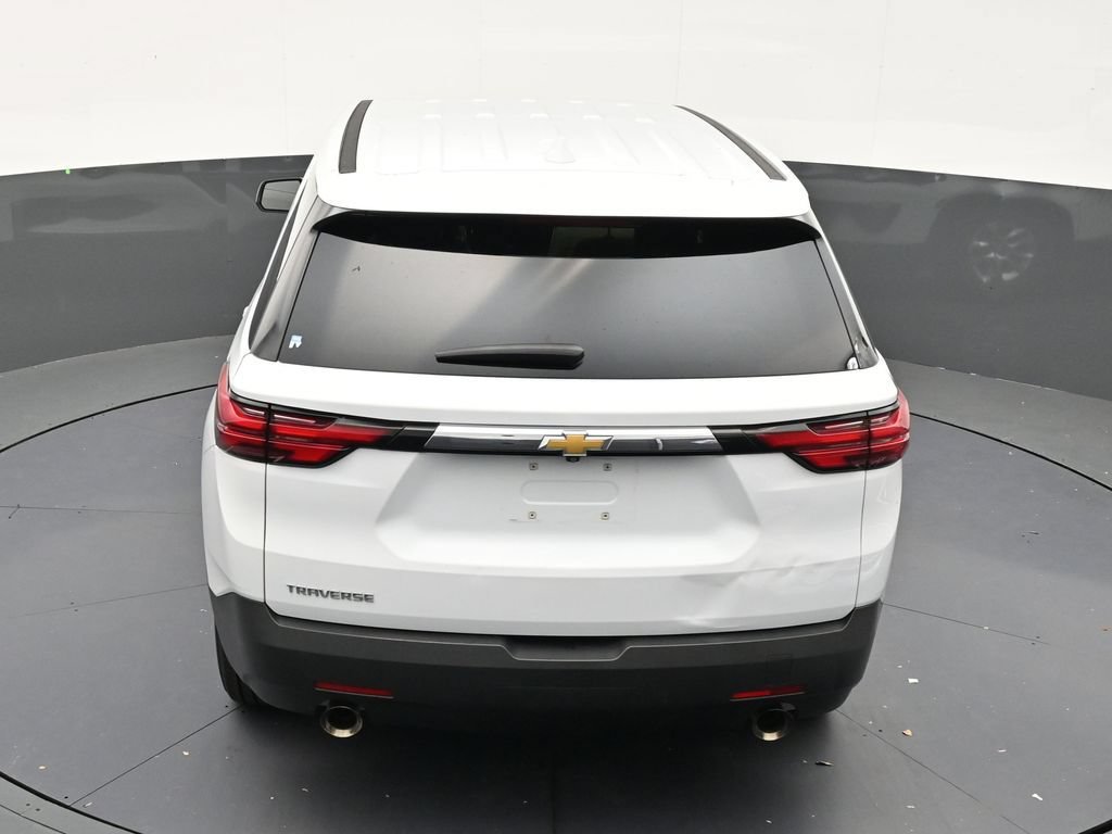 Used 2023 Chevrolet Traverse LS FWD image 15