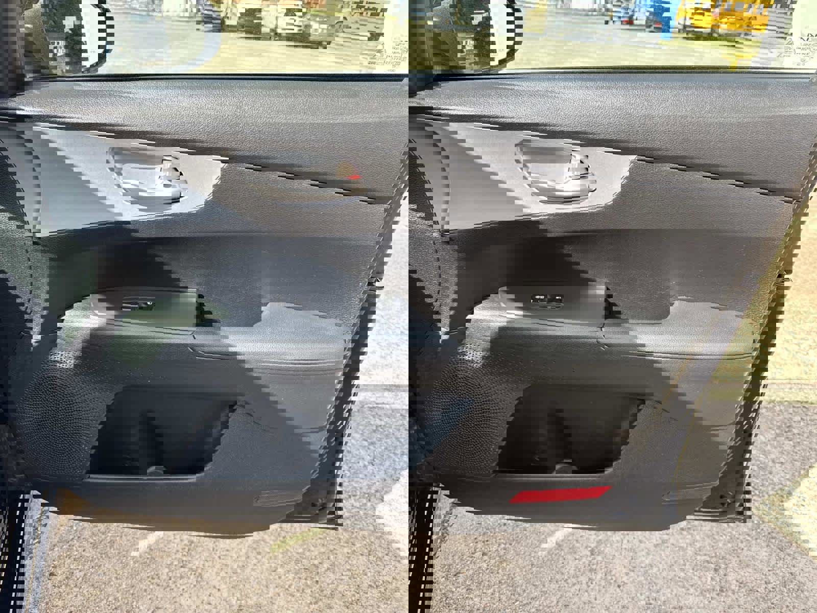 Used 2024 Kia Forte LXS image 25