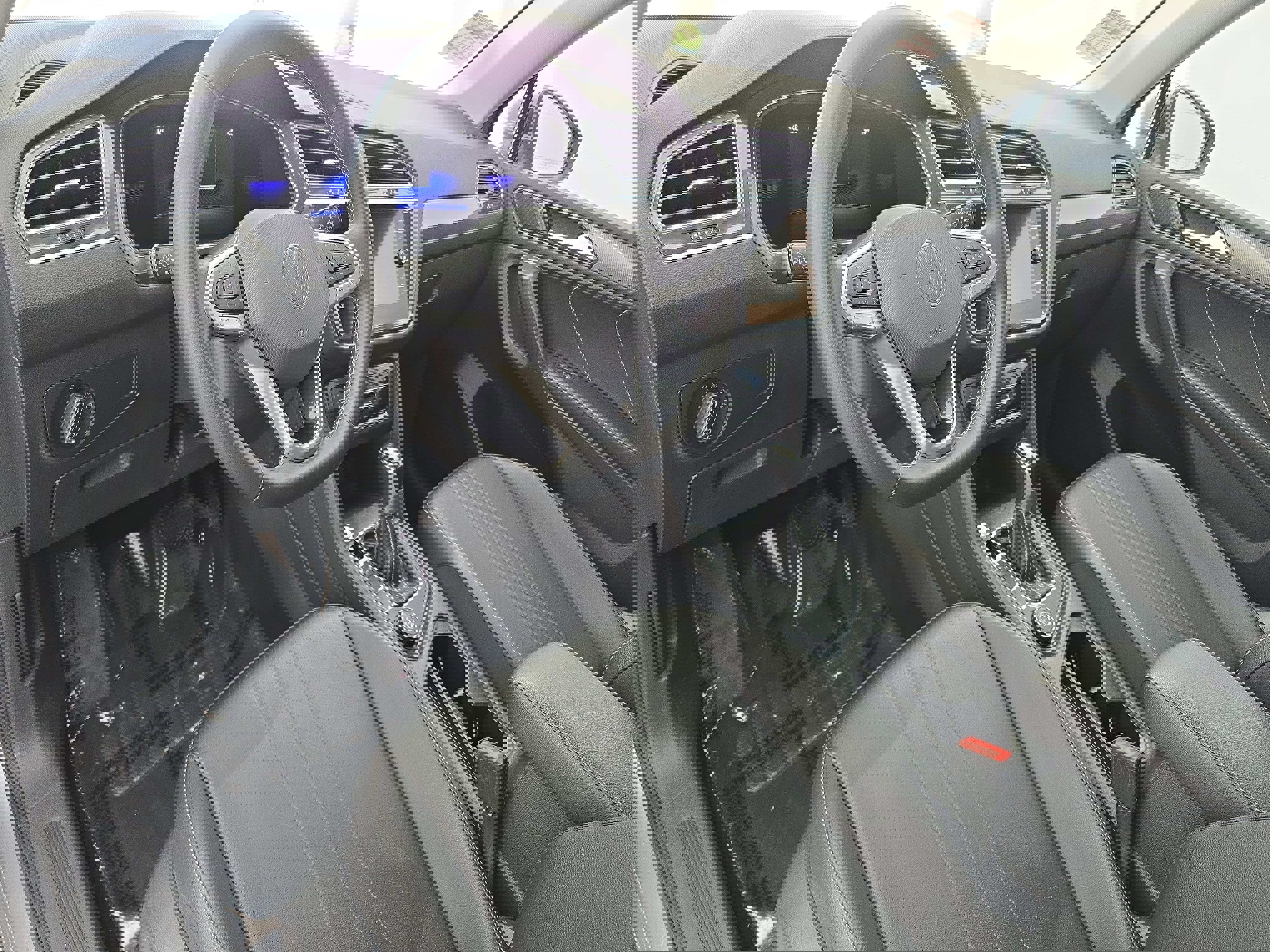 Certified 2022 Volkswagen Tiguan SE w/ Panoramic Sunroof Package image 16