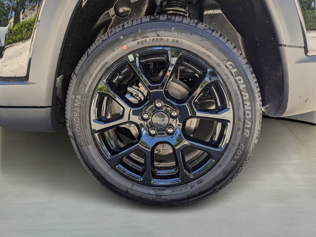 New 2026 Jeep Compass Latitude image 6