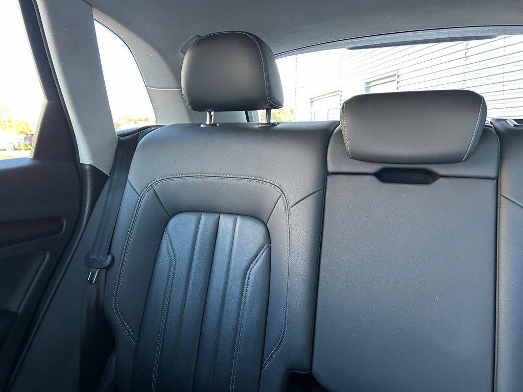 Used 2021 Audi Q5 2.0T Premium image 12