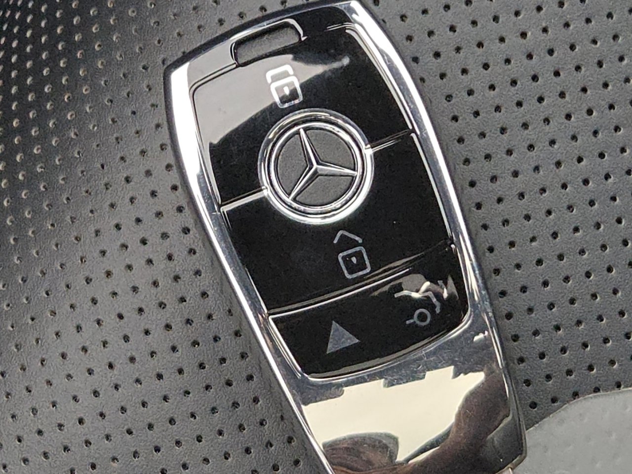 Used 2021 Mercedes-Benz C 300 4MATIC Sedan w/ Premium Package image 35