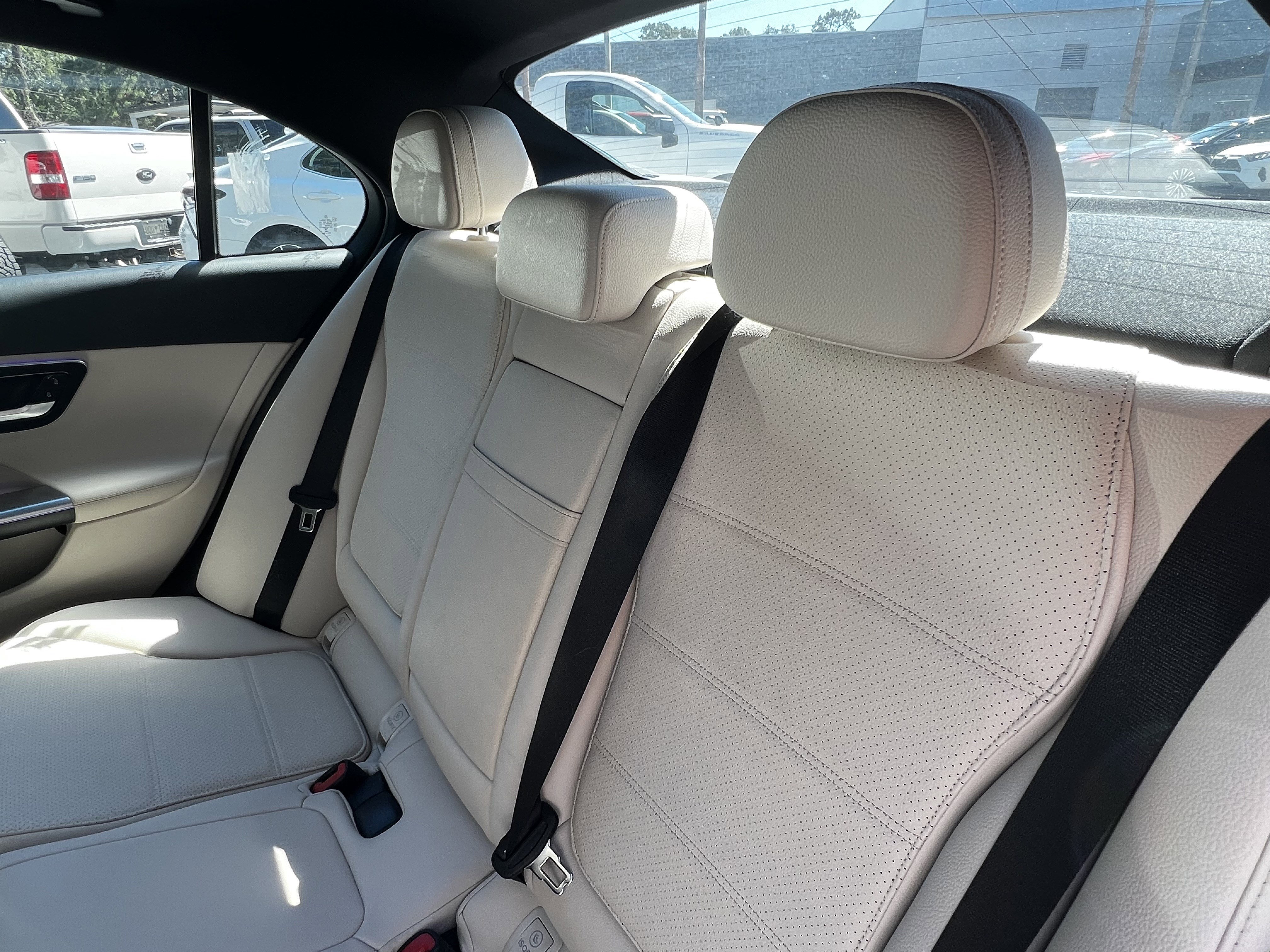 Used 2023 Mercedes-Benz C 300 Sedan image 30