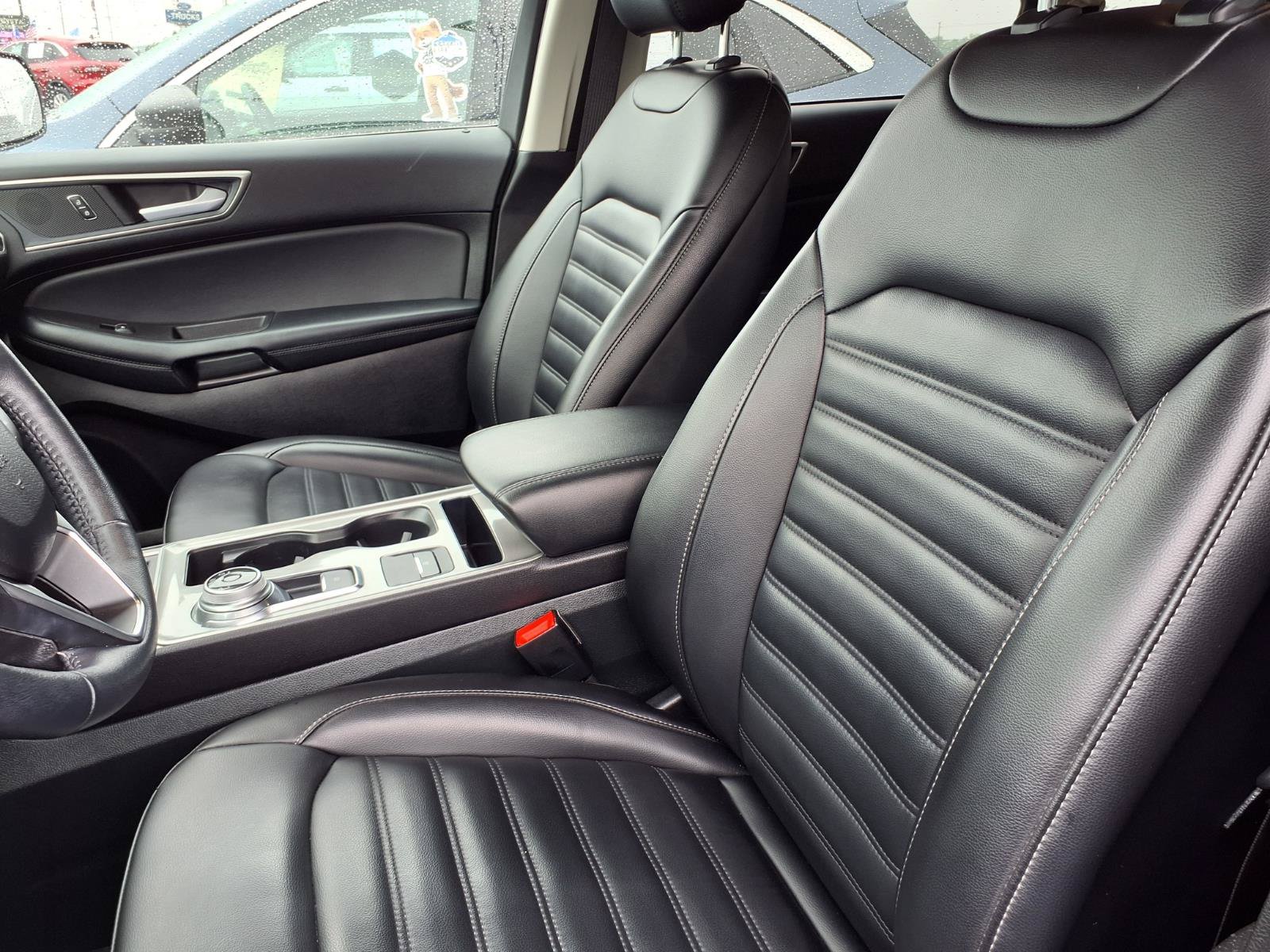 Used 2024 Ford Edge SEL w/ Convenience Package AWD/4WD image 3