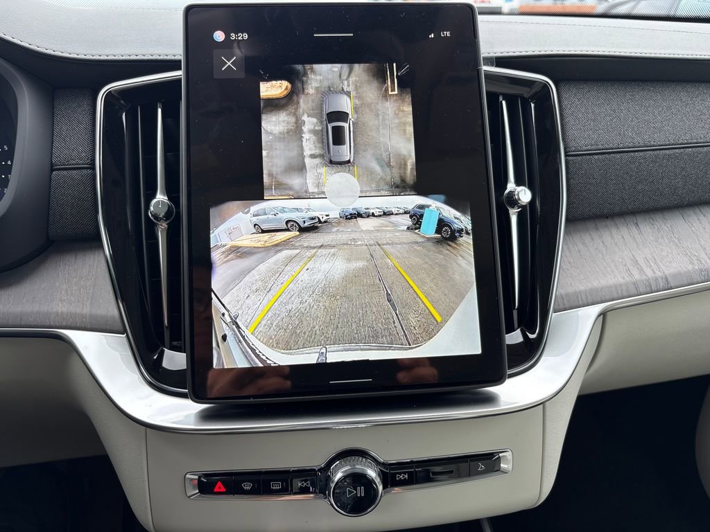 New 2026 Volvo XC90 B5 Ultra image 11