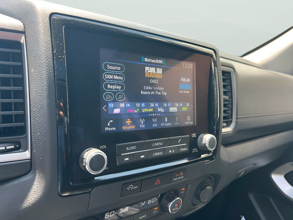 Used 2024 Nissan Frontier SL w/ Technology Package RWD image 24