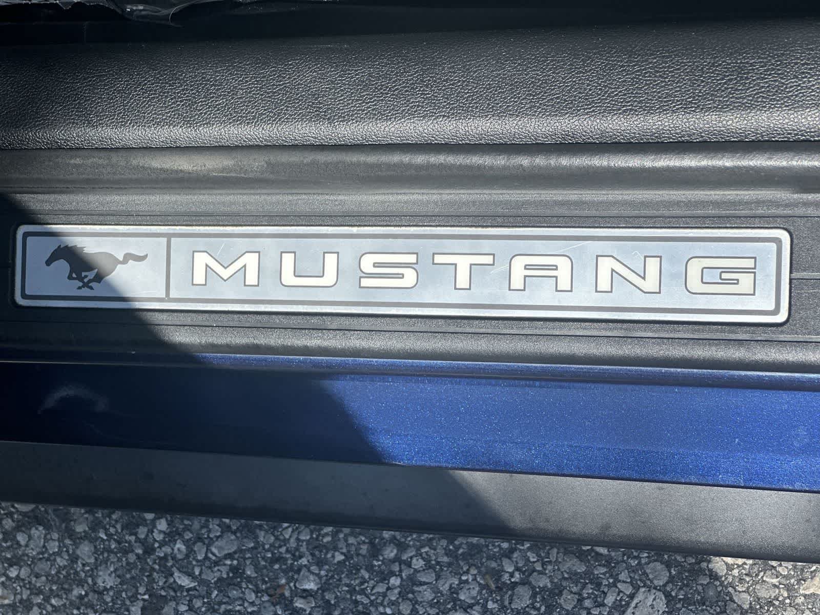 Used 2020 Ford Mustang Premium RWD image 9