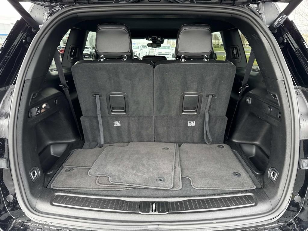 Used 2024 Jeep Grand Cherokee L Laredo AWD/4WD image 21