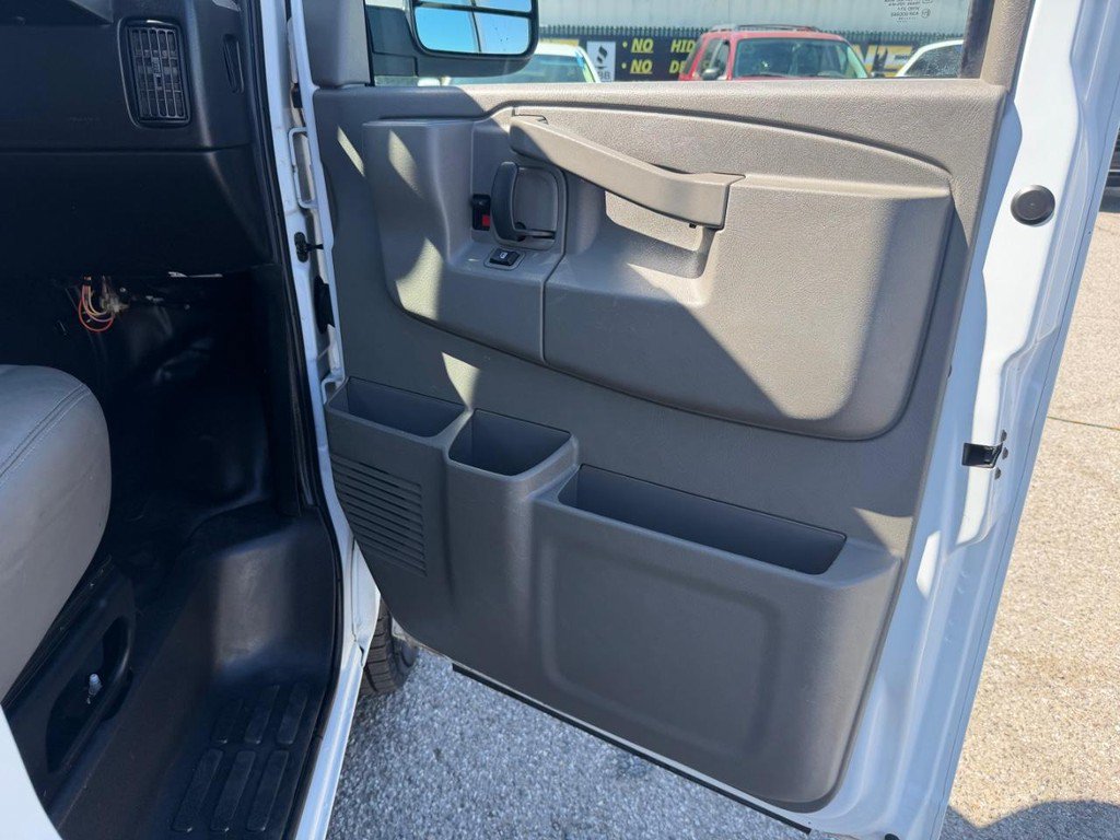Used 2023 GMC Savana 2500 Extended w/ Driver Convenience Package RWD image 24