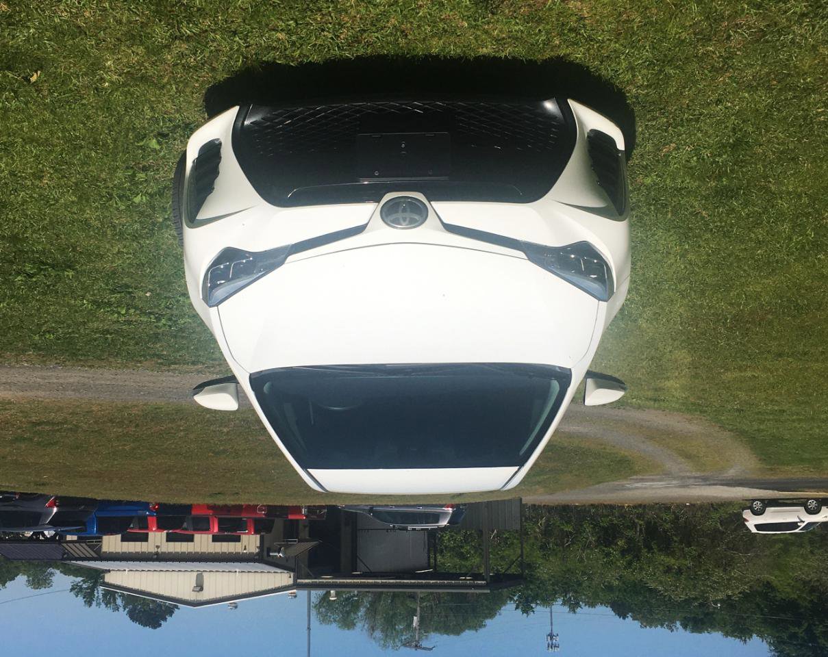 Used 2017 Toyota Corolla SE FWD image 6