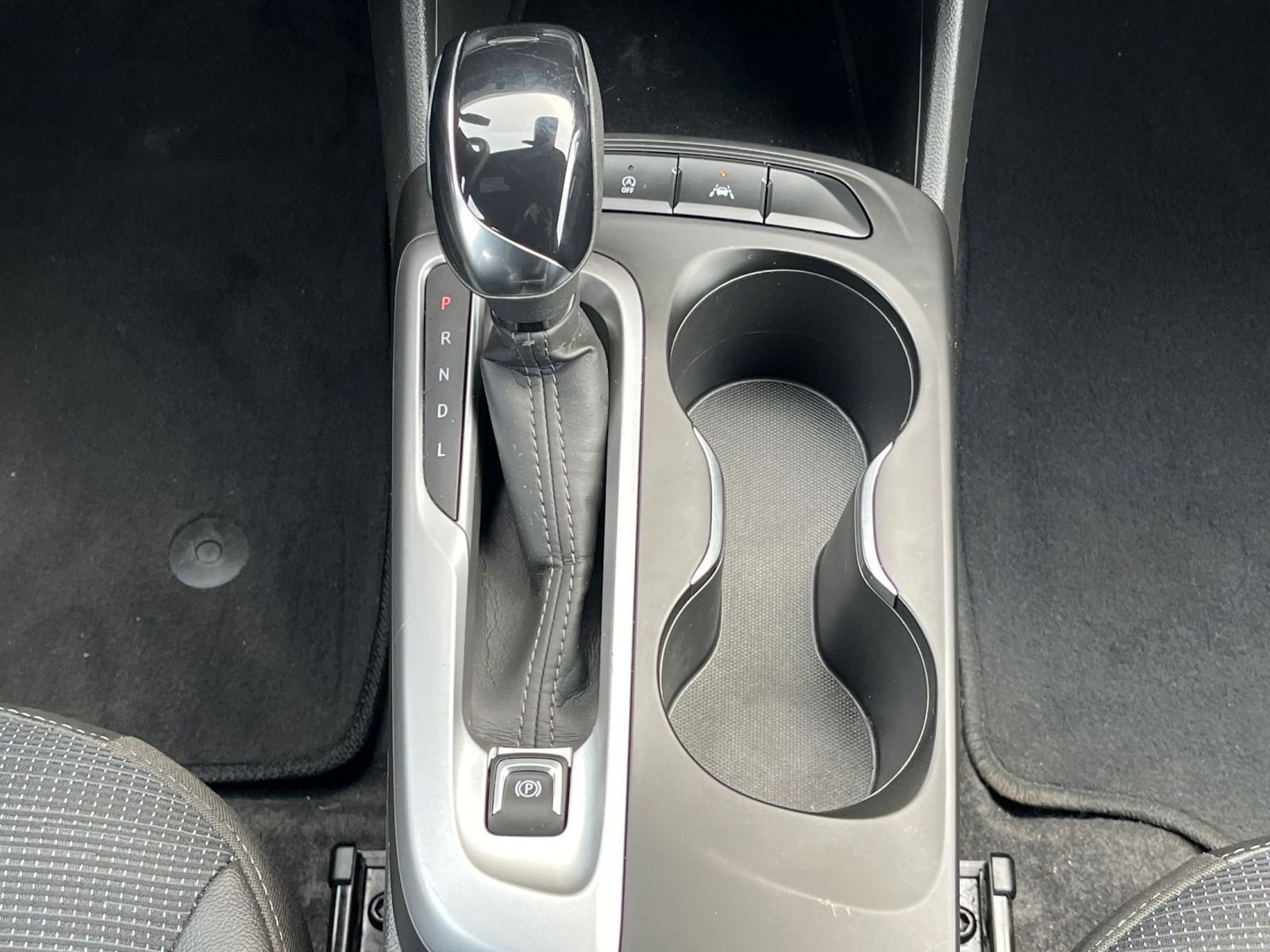 Used 2025 Buick Envista Preferred image 38