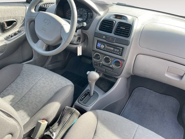Used 2005 Hyundai Accent GLS FWD image 10