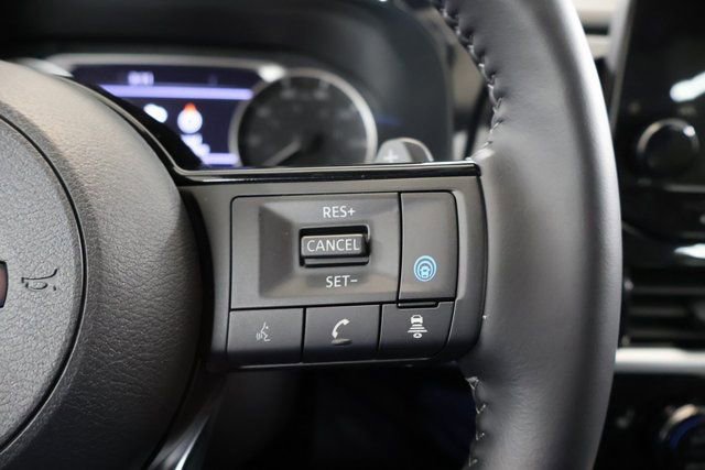 New 2025 Nissan Pathfinder SL image 17