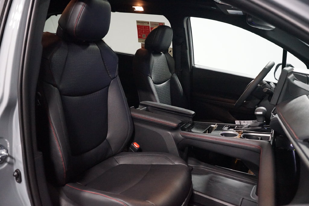 New 2026 Toyota Sienna XSE FWD image 30