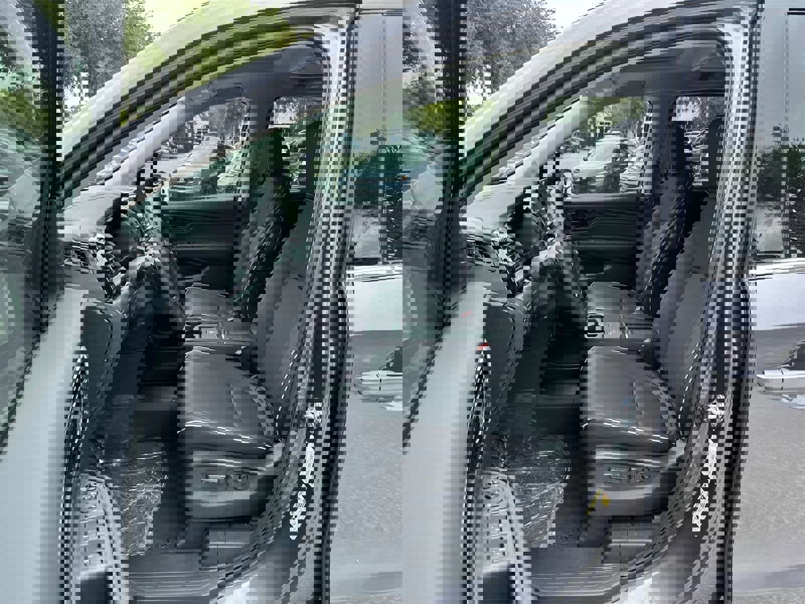 New 2026 Honda Odyssey Elite image 2