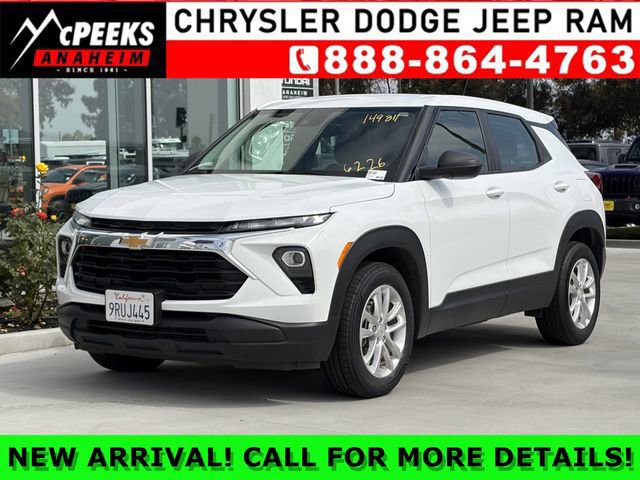 Used 2025 Chevrolet TrailBlazer LS FWD image 1