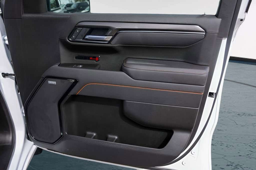 Used 2025 GMC Sierra 1500 AT4 image 30