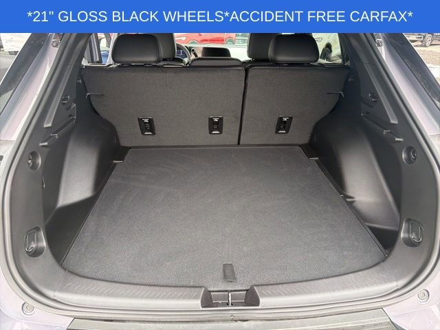 Used 2026 Chevrolet Equinox EV LT w/ LPO, Blackout Package image 20