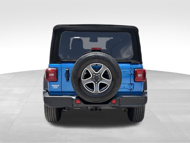 Used 2022 Jeep Wrangler Unlimited Sport AWD/4WD image 4