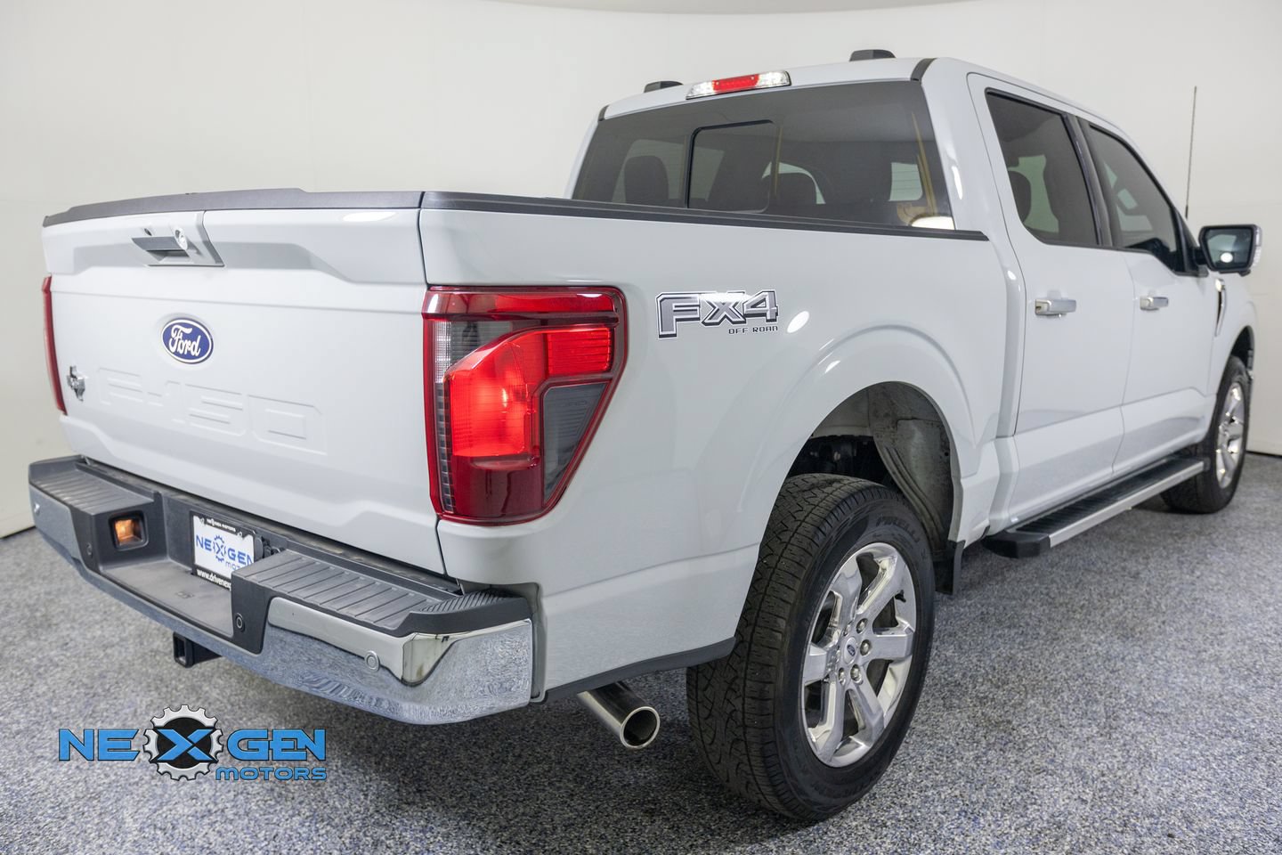 Used 2024 Ford F150 XLT w/ Equipment Group 302A MID AWD/4WD image 7