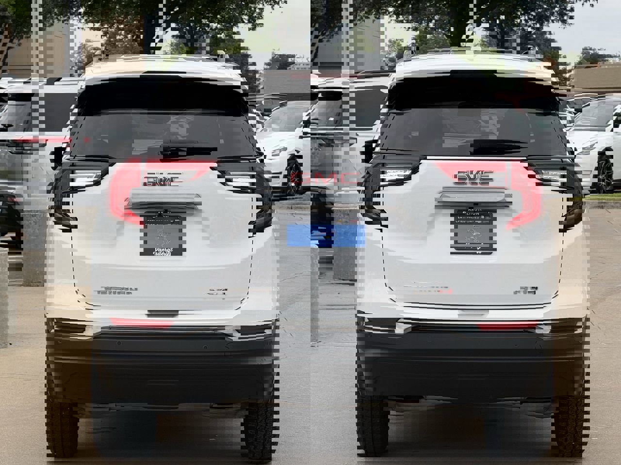 Certified 2024 GMC Terrain AT4 AWD/4WD image 5