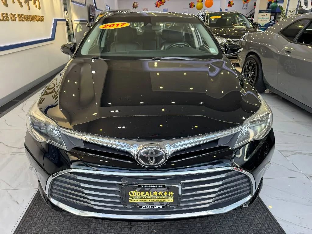 Used 2017 Toyota Avalon XLE w/ All Weather Liner Package