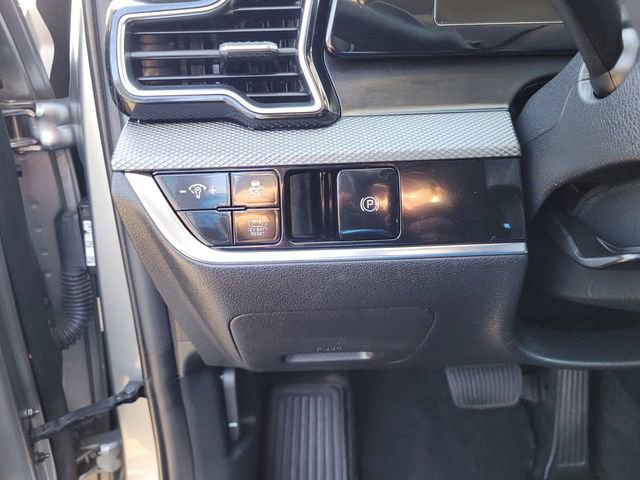 Used 2023 Kia Sportage LX AWD/4WD image 23