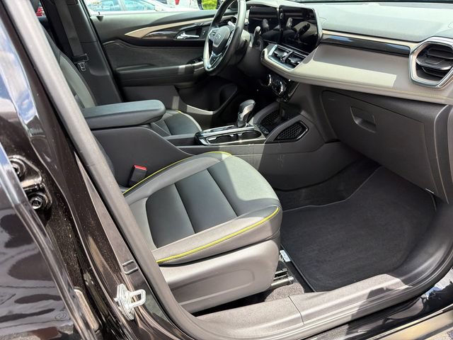 Used 2025 Chevrolet TrailBlazer ACTIV w/ Driver Confidence Package FWD image 13