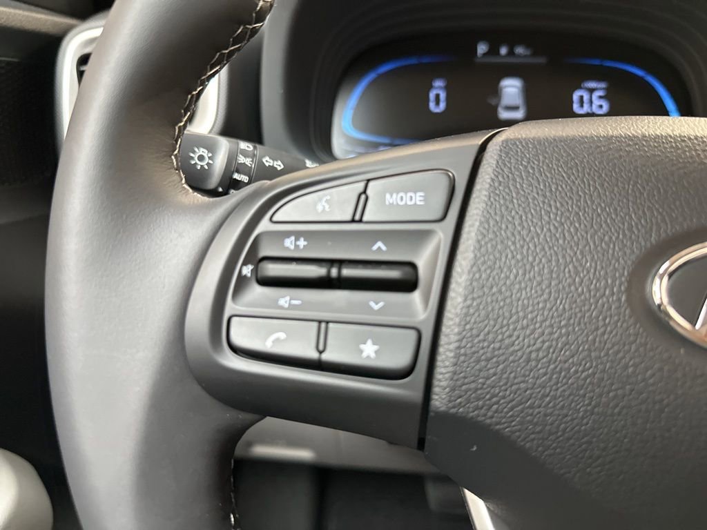 New 2026 Hyundai Venue SEL image 18