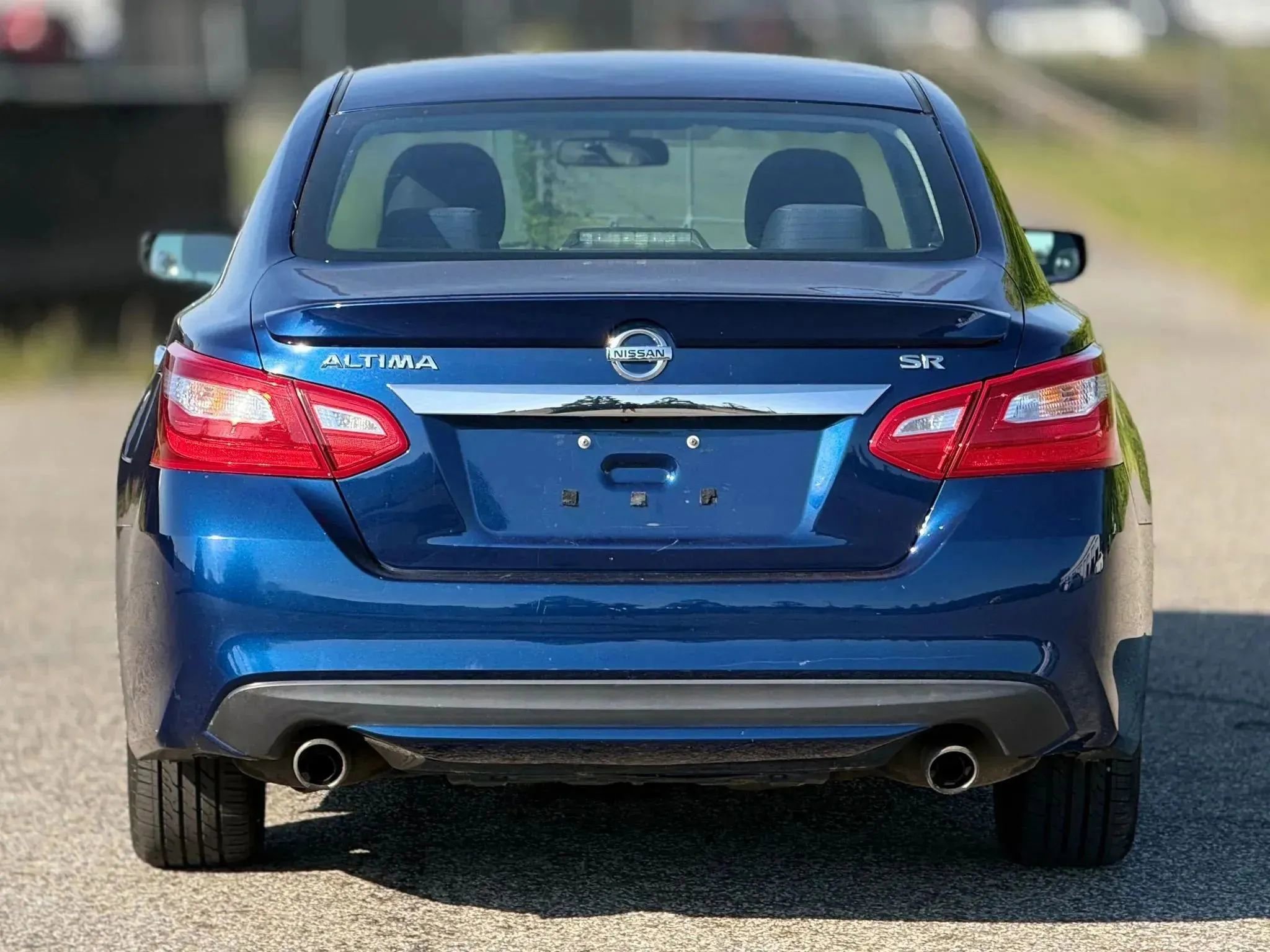 Used 2016 Nissan Altima 2.5 SR FWD image 4