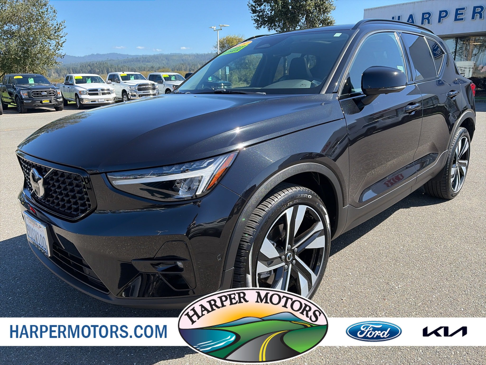 Used 2025 Volvo XC40 B5 Plus