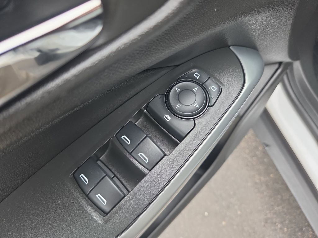 Certified 2024 Chevrolet Trax RS image 27