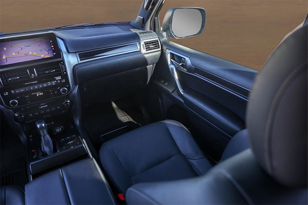 Used 2023 Lexus GX 460 Luxury image 32