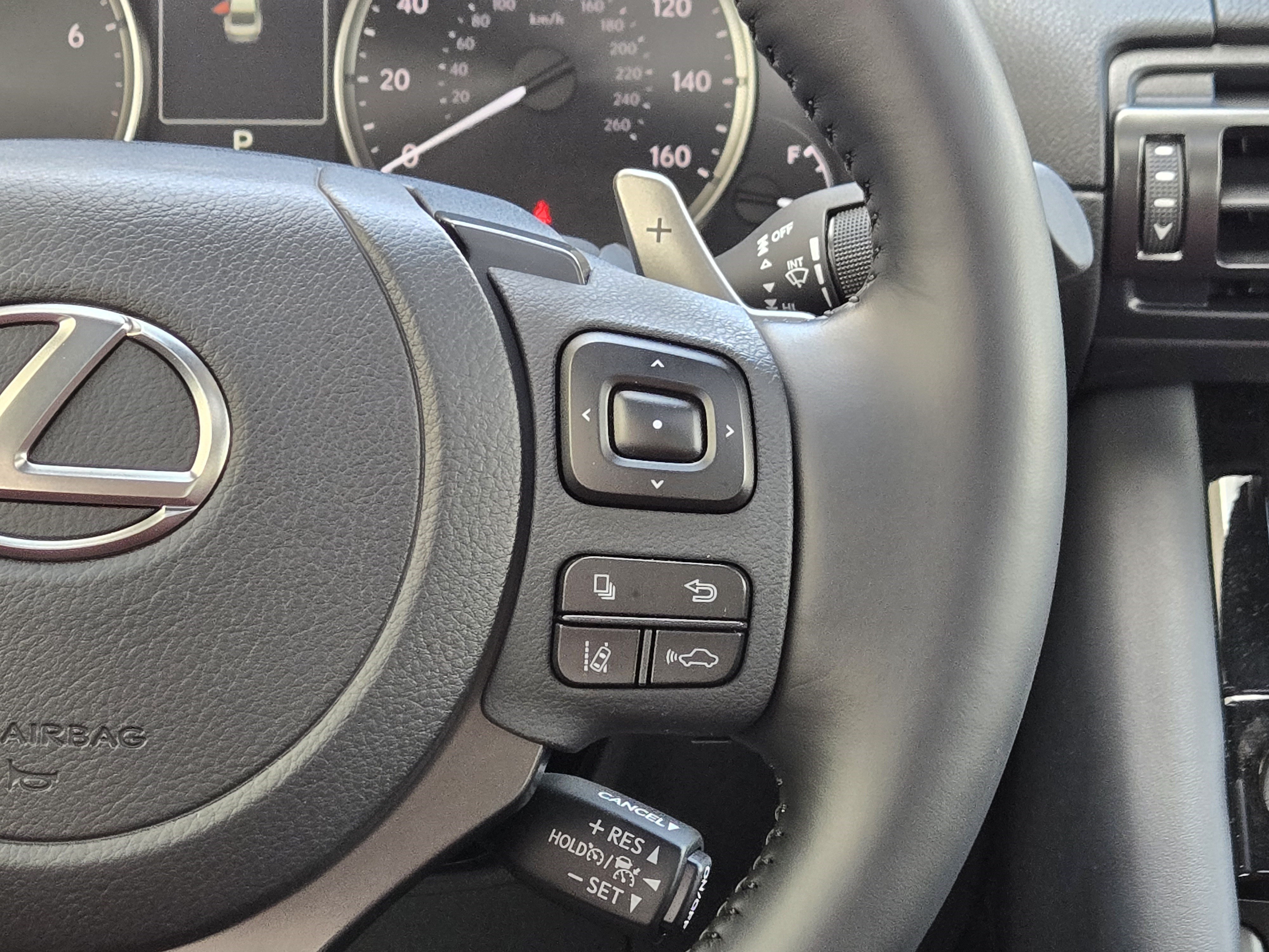 Used 2025 Lexus IS 350 F Sport RWD image 30