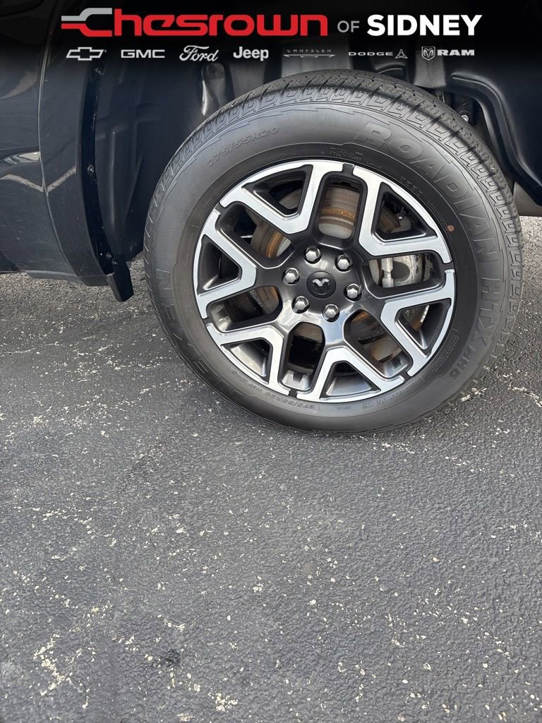 Used 2025 RAM 1500 Laramie AWD/4WD image 12