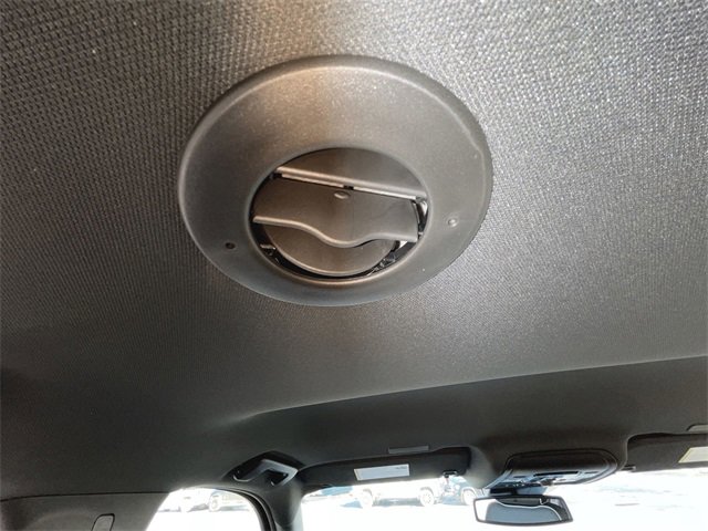 New 2026 GMC Yukon Elevation image 21