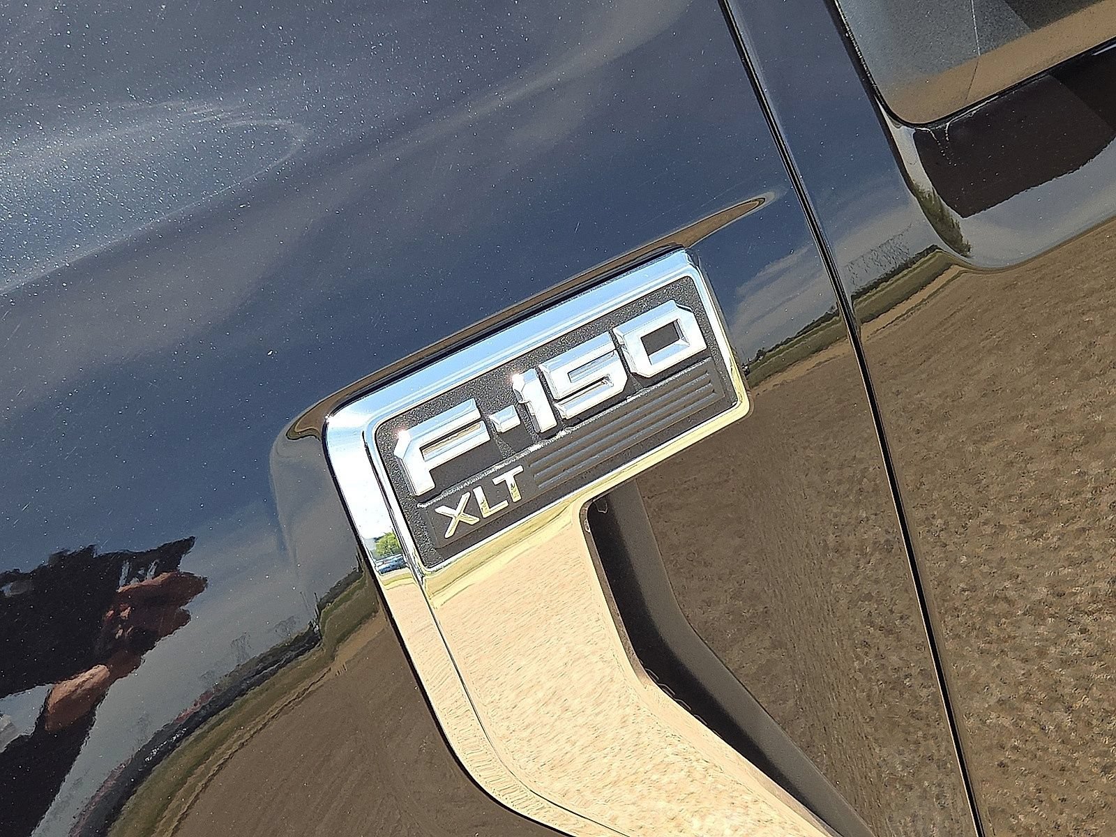 Used 2025 Ford F150 XLT w/ Equipment Group 301A Standard AWD/4WD image 11