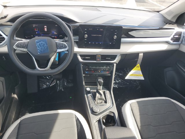 New 2027 Volkswagen Taos SE AWD/4WD image 12