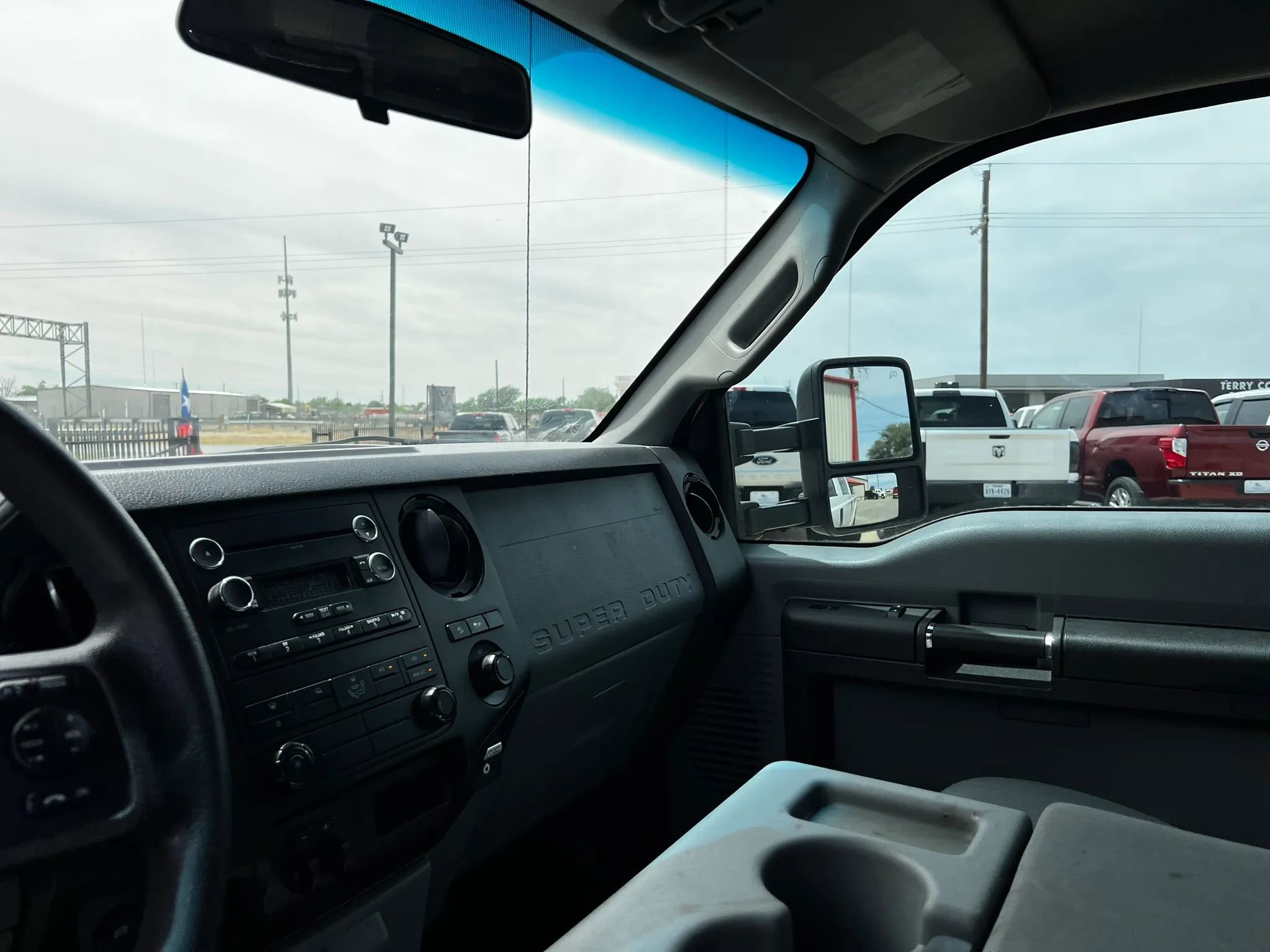 Used 2016 Ford F250 XL w/ Power Equipment Group AWD/4WD image 13