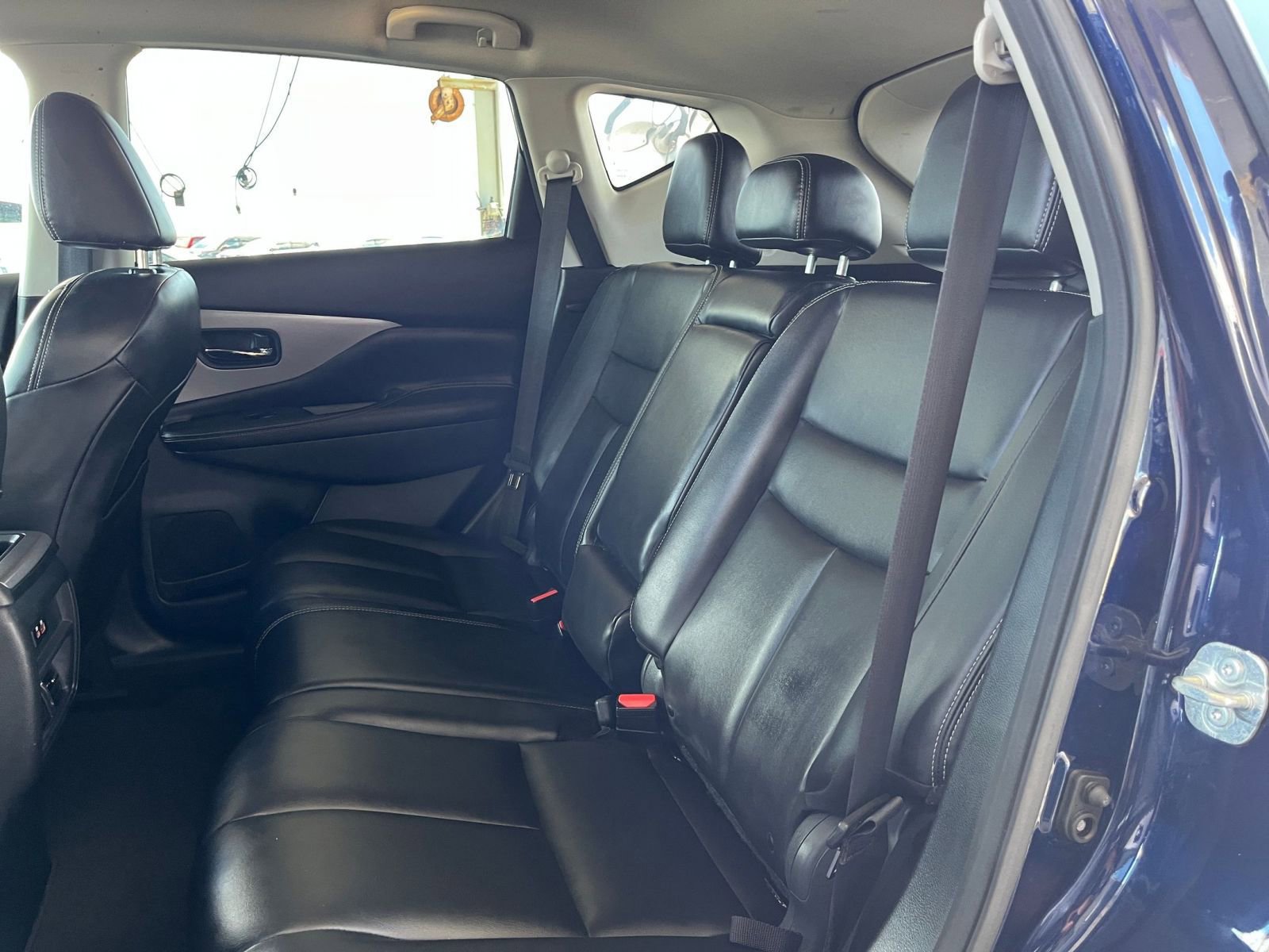 Used 2023 Nissan Murano SV image 25