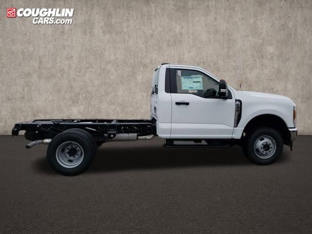 New 2026 Ford F350 XL w/ XL Chrome Package AWD/4WD image 9