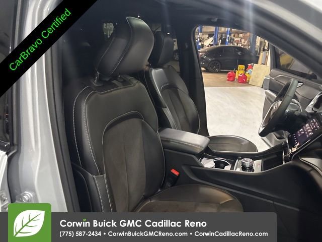 Used 2024 Jeep Grand Cherokee Altitude AWD/4WD image 40
