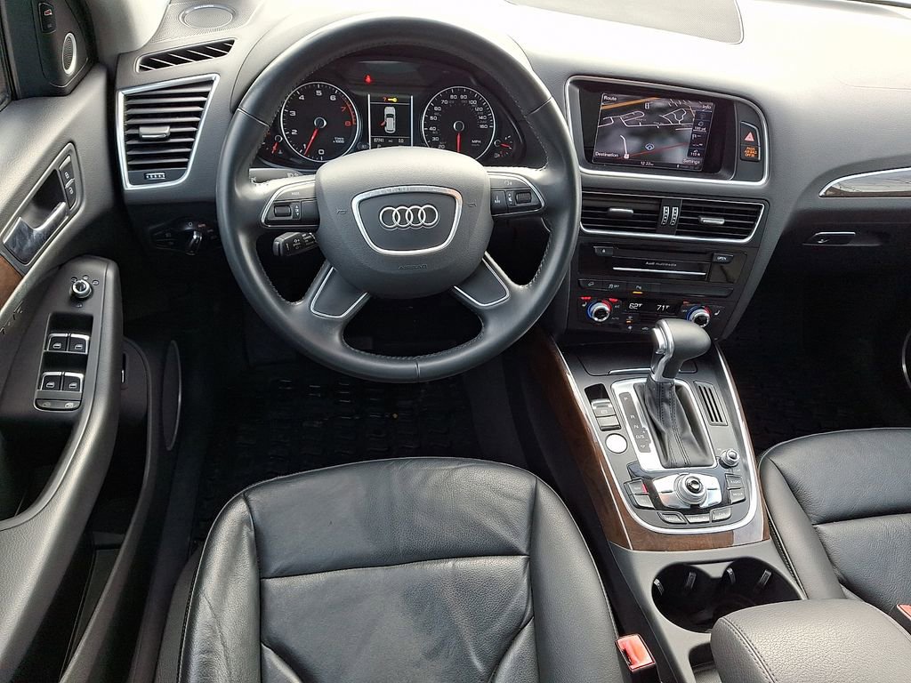 Used 2016 Audi Q5 2.0T Premium Plus w/ Technology Package image 4