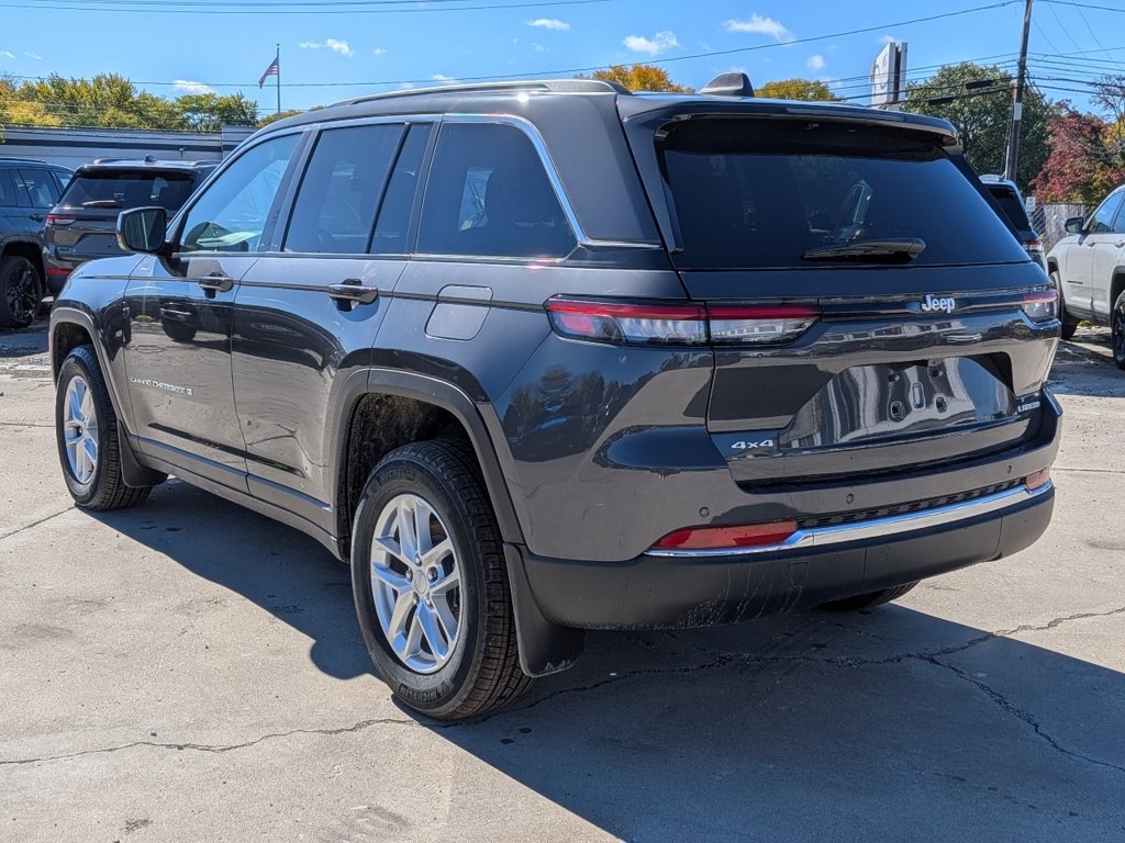 New 2026 Jeep Grand Cherokee Laredo X AWD/4WD image 3
