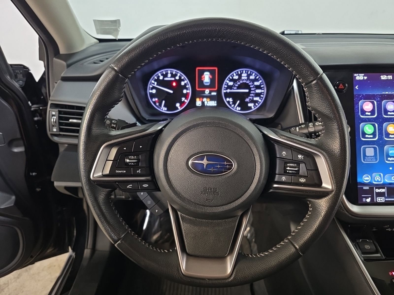 Used 2022 Subaru Outback Premium image 13